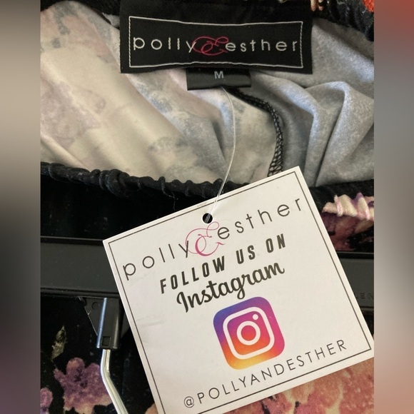 Floral Flared Leggings Polly & Esther Size Medium NWT - Picture 6 of 13